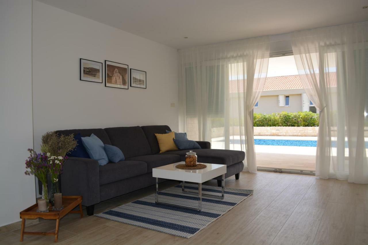 Villa Antea - Modern House With Pool Pag Town Exterior photo